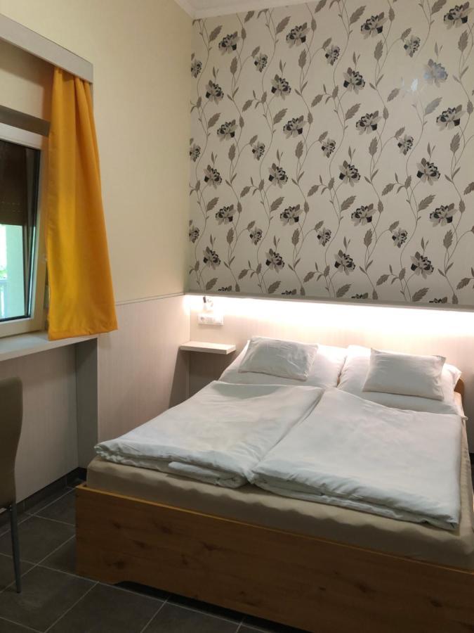 Szem-S Vendeghaz Hotel Balatonszárszó Exterior foto