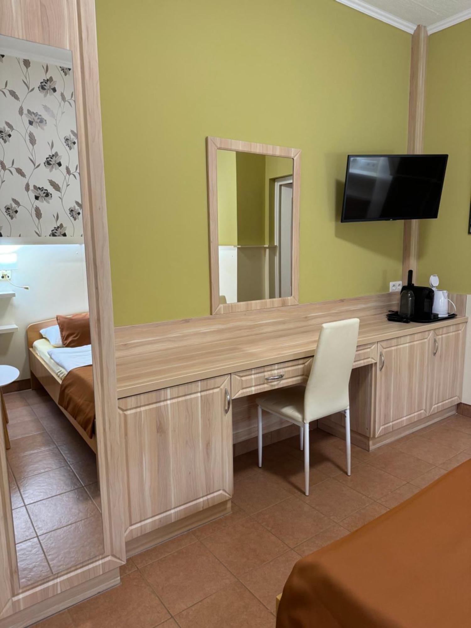 Szem-S Vendeghaz Hotel Balatonszárszó Exterior foto