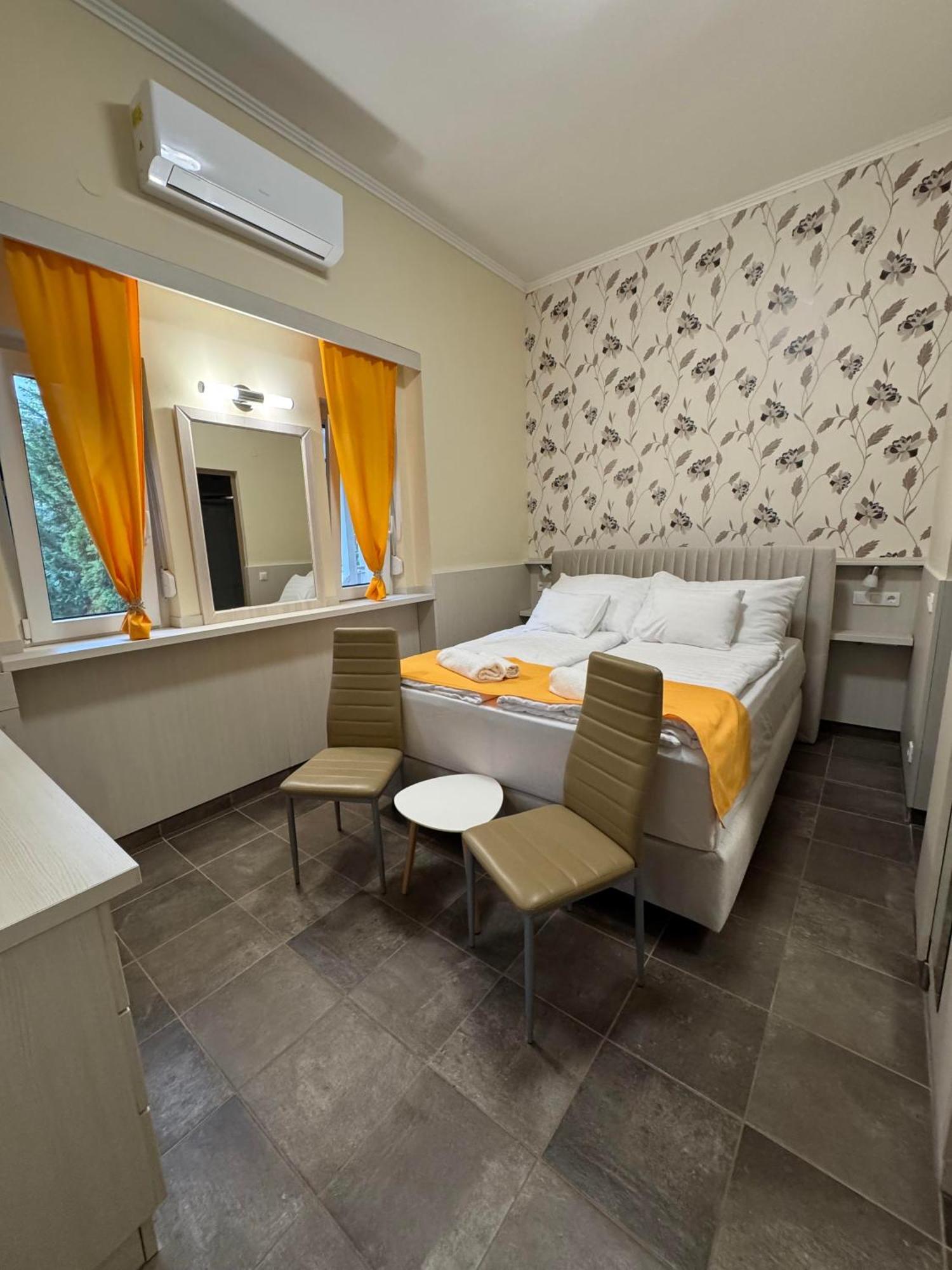 Szem-S Vendeghaz Hotel Balatonszárszó Exterior foto